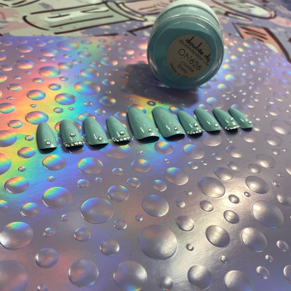 Fake nails - Picture 2 of 7